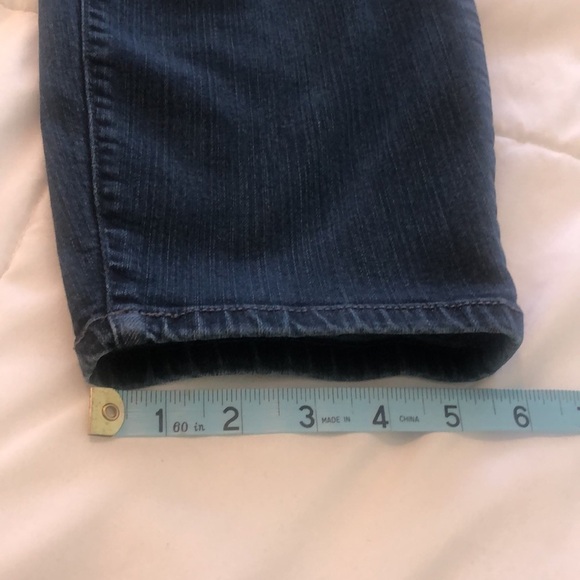 Torrid premium blue jeans skinny pants with great stretch - Picture 6 of 9